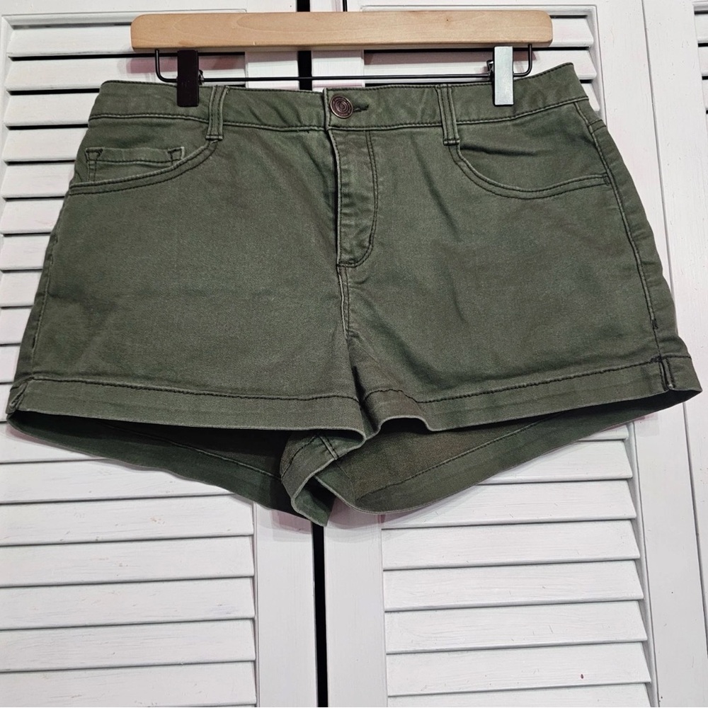 SO‎ Sonoma - Green Shorts
